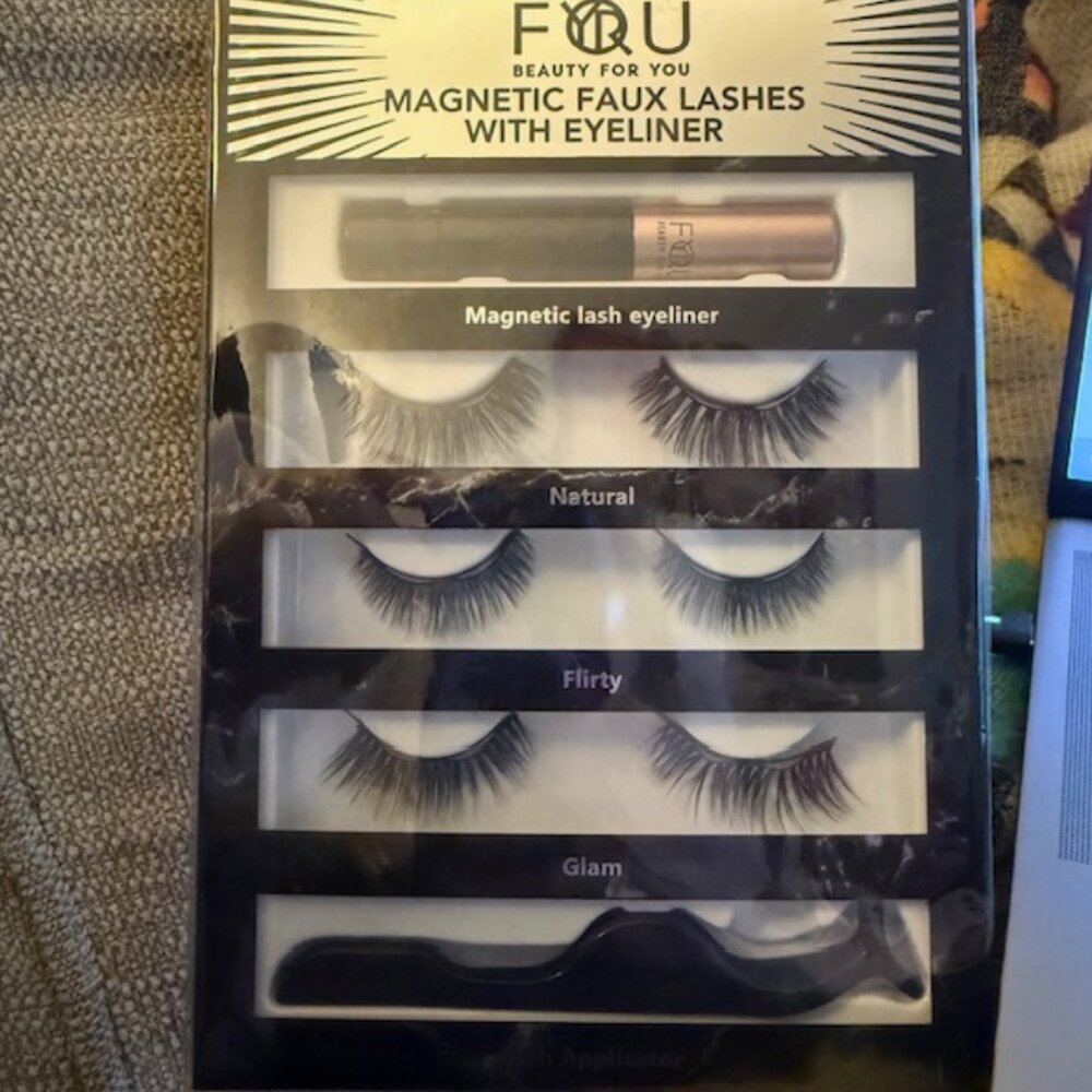 BFY Cosmetics Magnetic Faux Lashes with Eyeliner NIB